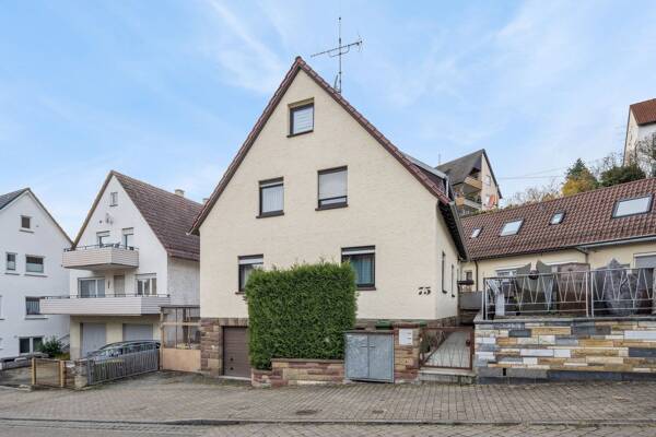 Mehrfamilienhaus in 70378 Stuttgart / Mühlhausen mit 171,76 m² kaufen