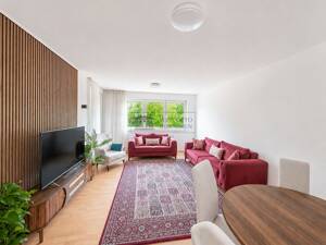Helle 3 Zimmer Wohnung mit Loggia, Aufzug und Tiefgaragenstellplatz in begehrter Lage – 28205 Bremen – Vorschaubild 3