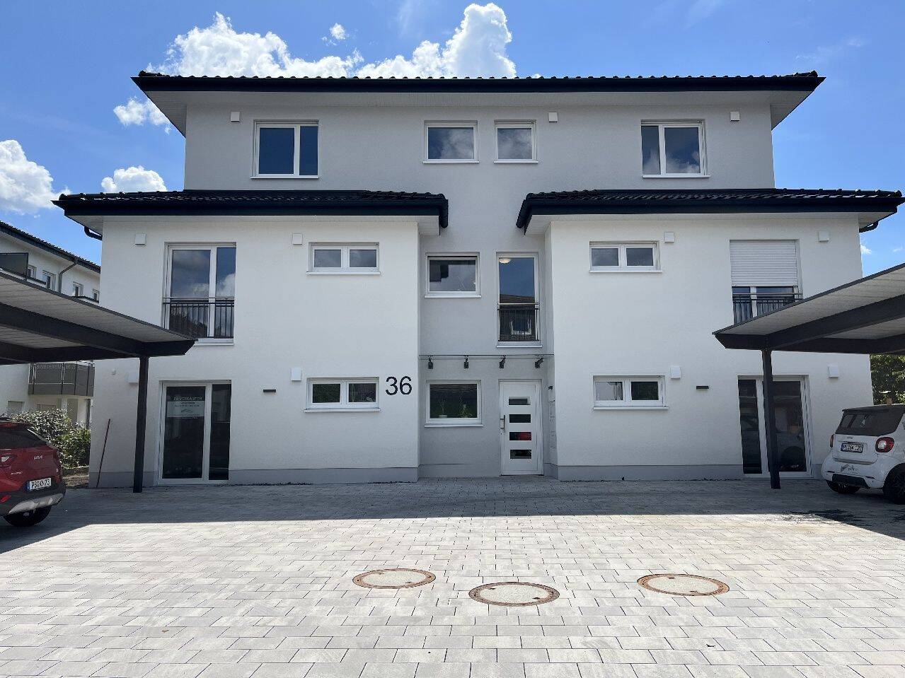 Erstbezug 3 Zimmer Wohnung mit großem Balkon in KFW 40 Standard