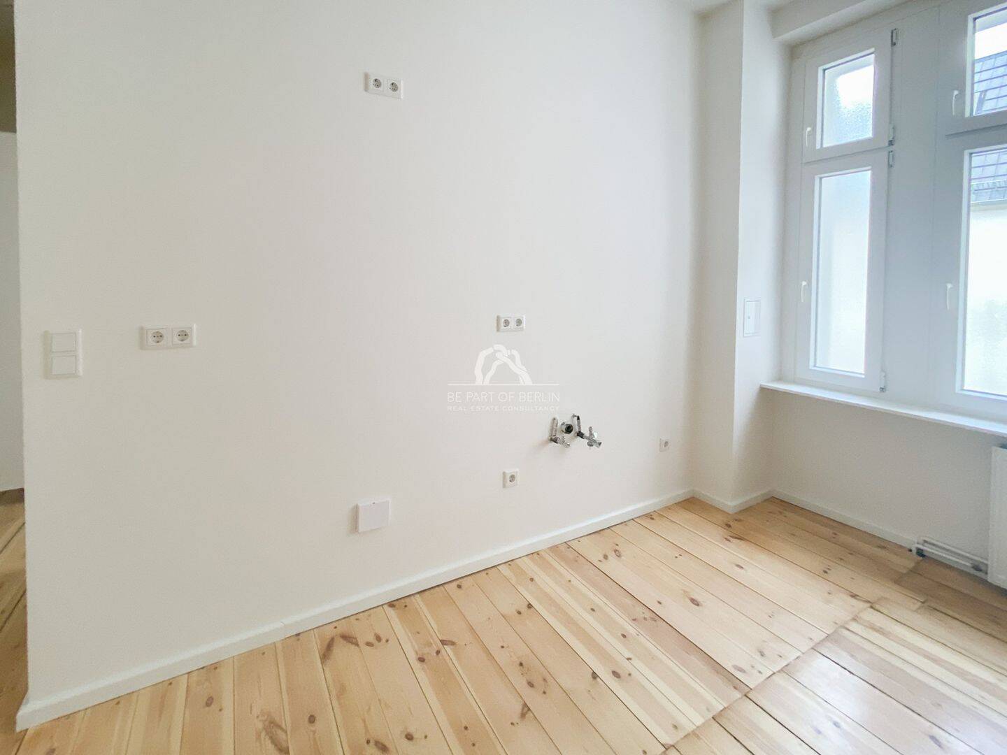 SANIERT MIT WOHNKÜCHE | BESTLAGE SAMARITERKIEZ | SEITENFLÜGEL 4.OG | OHNE AUFZUG | PROVISIONSFREI | – Berlin – Vorschaubild 5