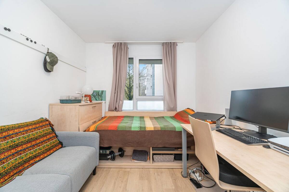 Sofort wohlfühlen: Möbliertes City-Apartment an den Isarauen für Studenten & Pendler – 80939 München – Bild 1 von 8