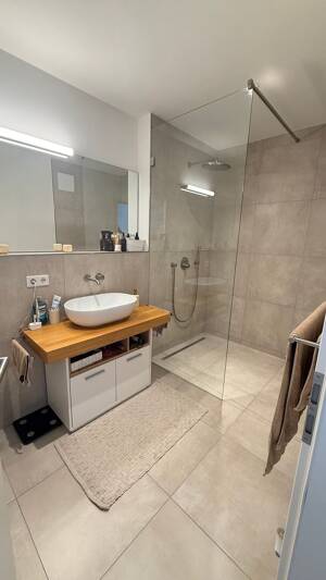 Neuwertiges Wohnen mit Stil - hochwertige 2-Zimmer-Wohnung – 91088 Bubenreuth – Vorschaubild 4