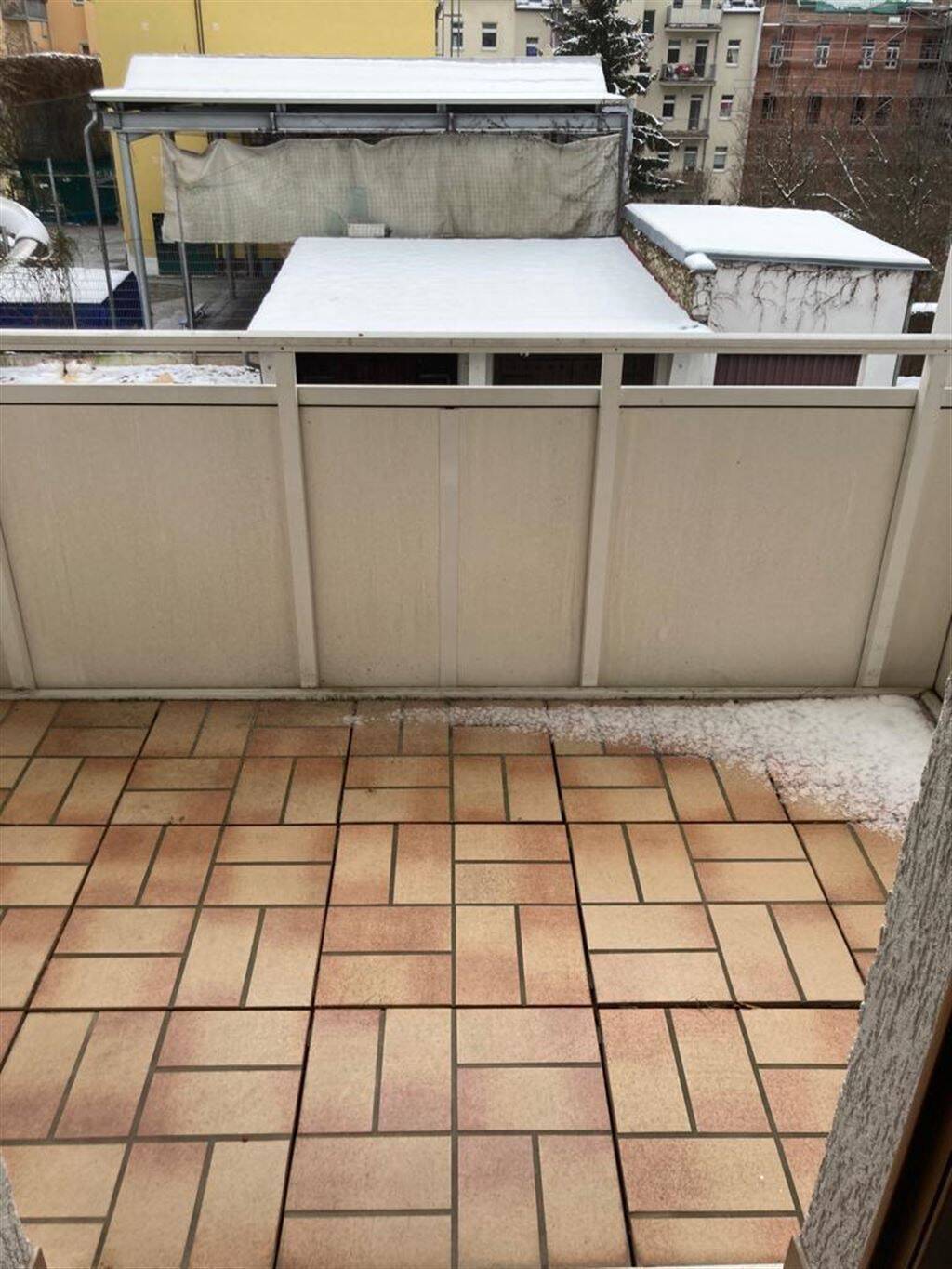 Gemütliche 3-Zimmer mit Laminat, Balkon und Wannenbad in zentraler Lage! – Chemnitz – Vorschaubild 7