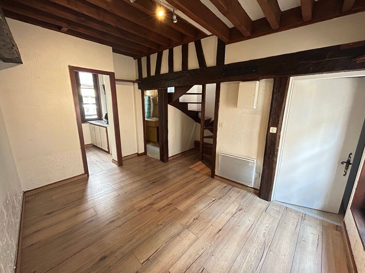 Appartement 2 pièces 27 m² · à Auxerre · 27 m² · 395 €/mois