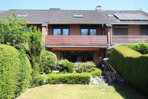 Vollunterkellertes Reihenhaus in ruhiger Lage von Hamburg-Niendorf