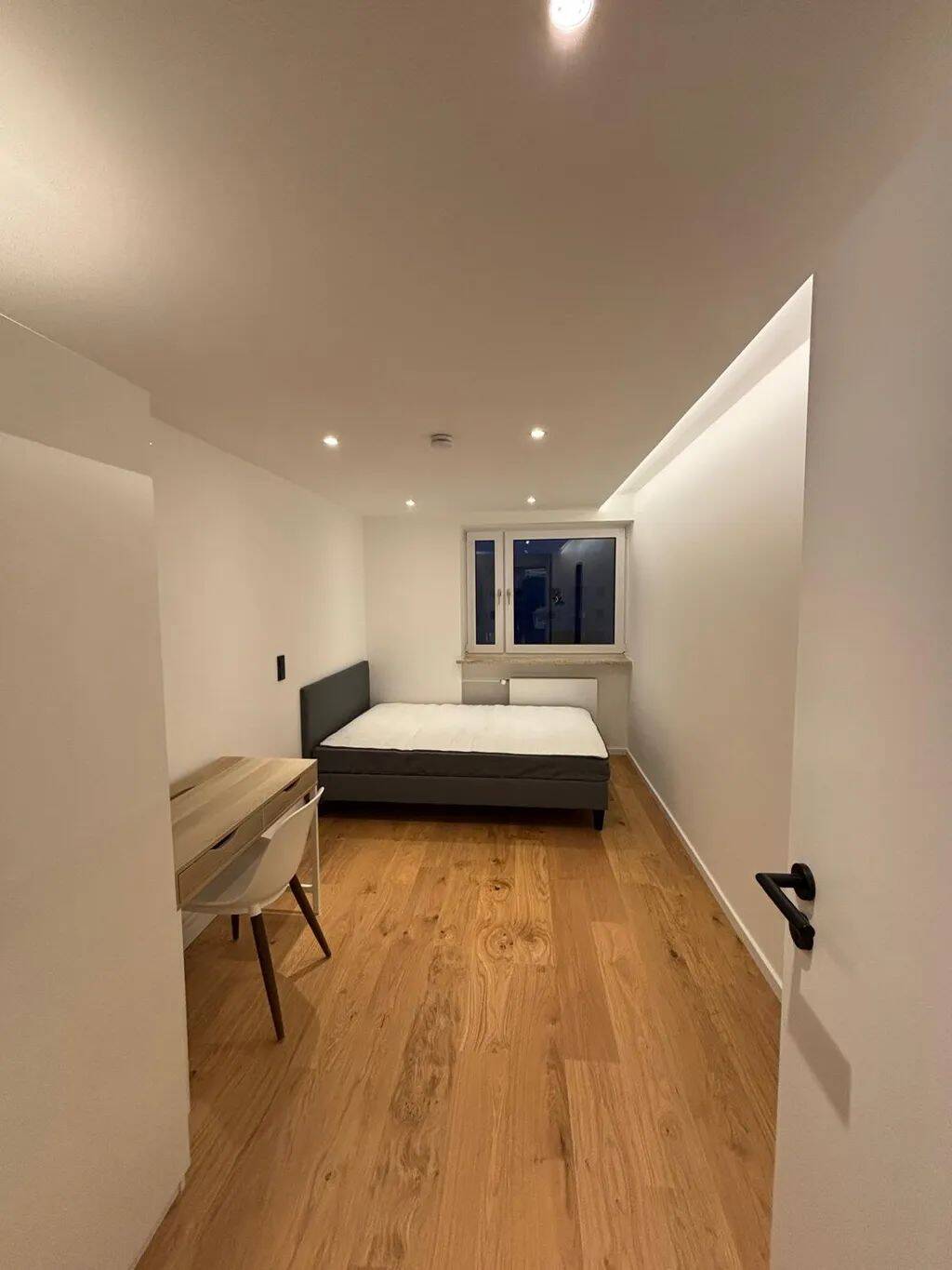 Schönes Zimmer in Frauen WG sucht neue Mieterin! – München – Vorschaubild 4