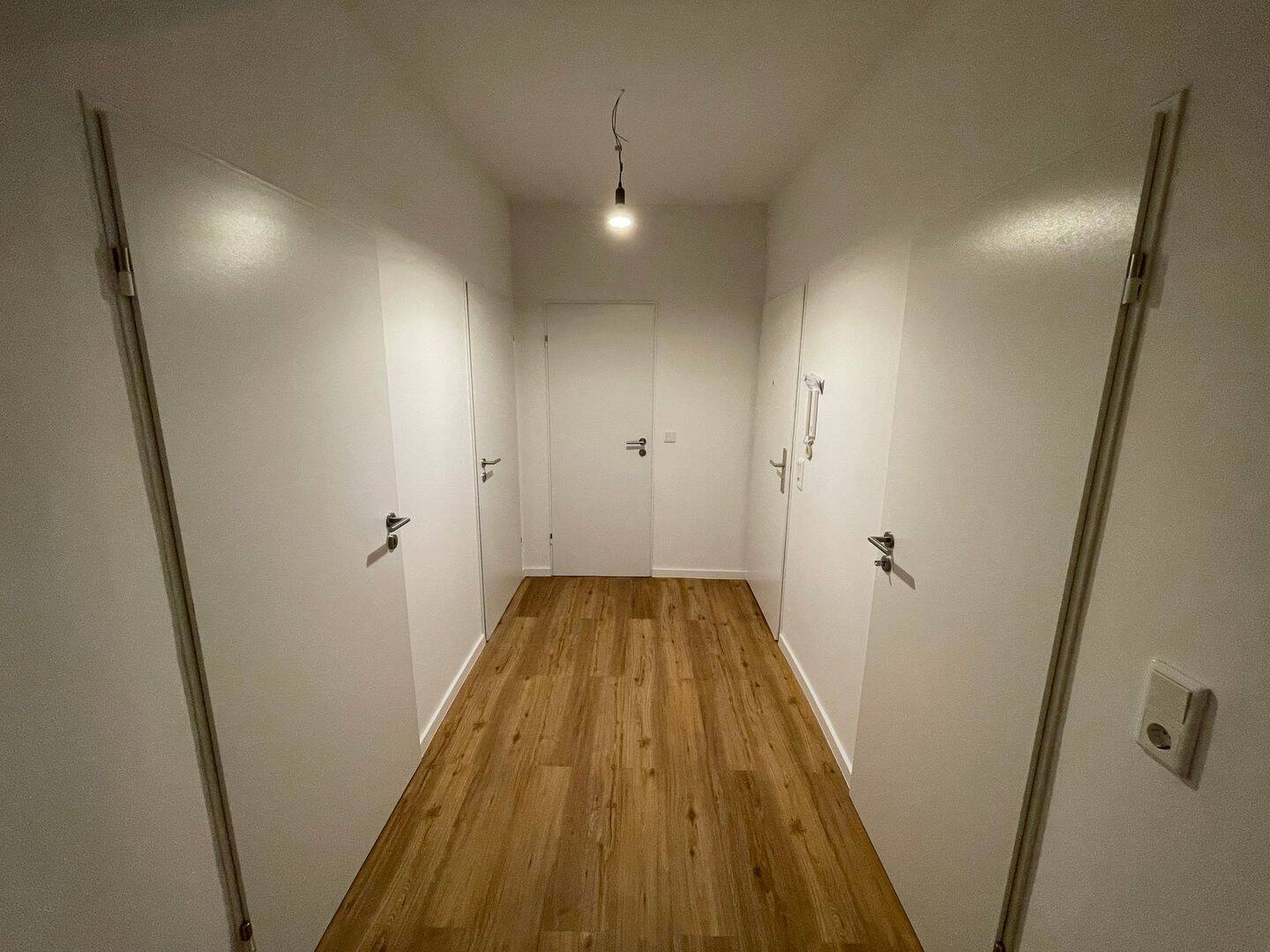 Modernisierte 3-Zimmer-Eigentumswohnung mit Balkon in Bremen-Schwachhausen – Bremen – Vorschaubild 3