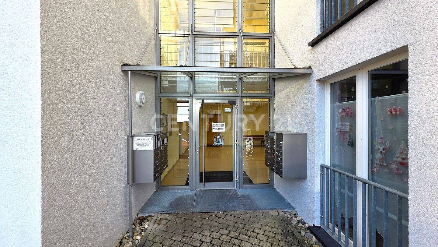 Einzigartige neuwertige 2ZKB Whg mit Balkon in Top Mehrfamilienhaus in bester Wohnlage von Dudweiler – Saarbrücken – Vorschaubild 5