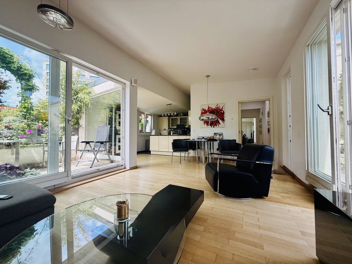 Maisonette-Penthouse mit Hauscharakter - exklusiver Aufzug und zwei Balkone nahe Kurfürstendamm – Berlin – Bild 1 von 9