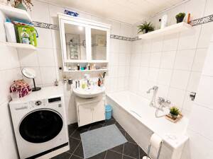 Lichtdurchflutete 3-Zimmerwohnung mit Balkon und Tiefgaragenstellplatz – 28203 Bremen – Vorschaubild 6