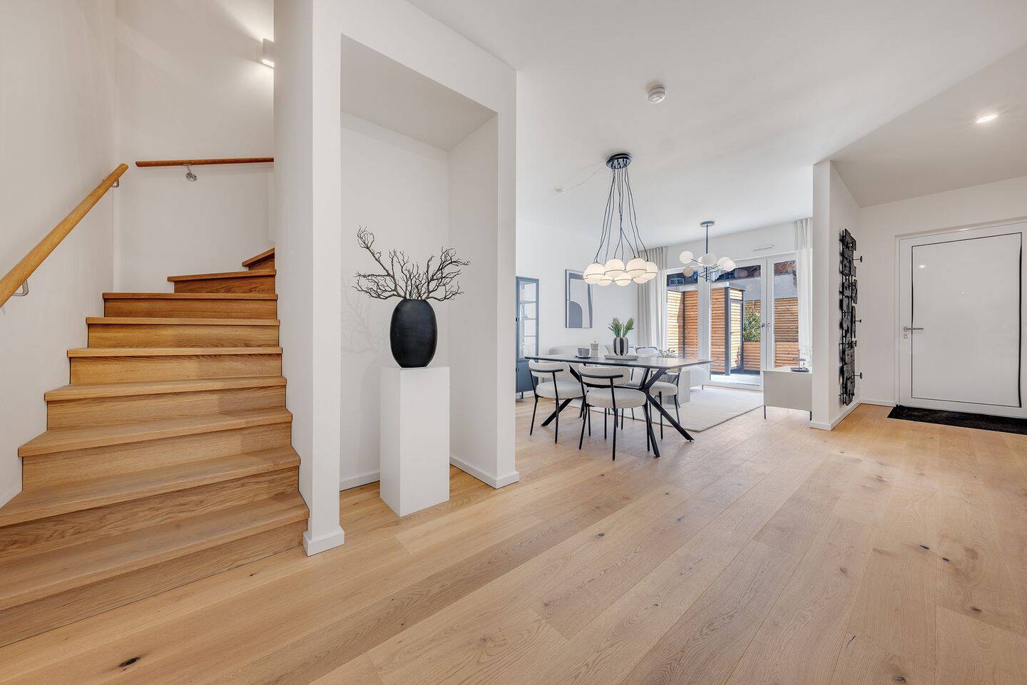 Exklusives Stadthaus mit 4 Zimmern – Düsseldorf – Vorschaubild 3