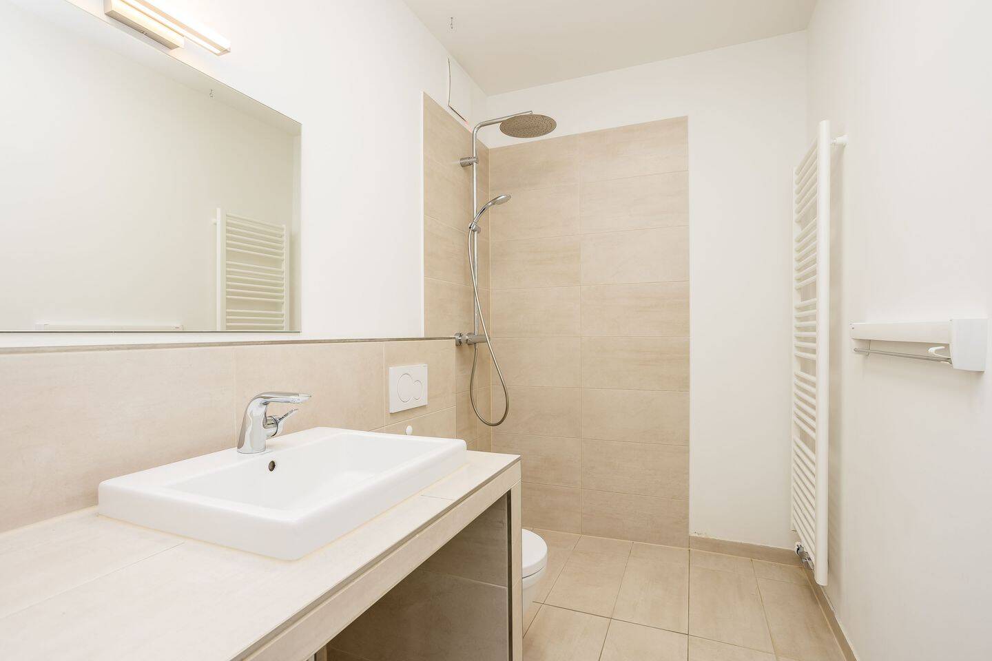 Sonnige Designerwohnung in Top Lage - Urban wohnen oder vermieten zwischen Maybachufer & Spree! – Berlin – Vorschaubild 7
