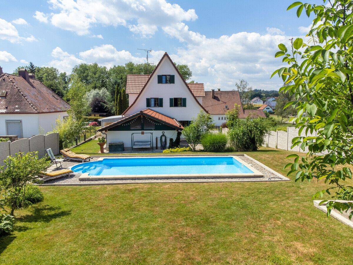 Wohnen mit hoher Lebensqualität: Gepflegtes Einfamilienhaus mit Pool und viel Privatsphäre – Kammlach – Vorschaubild 8