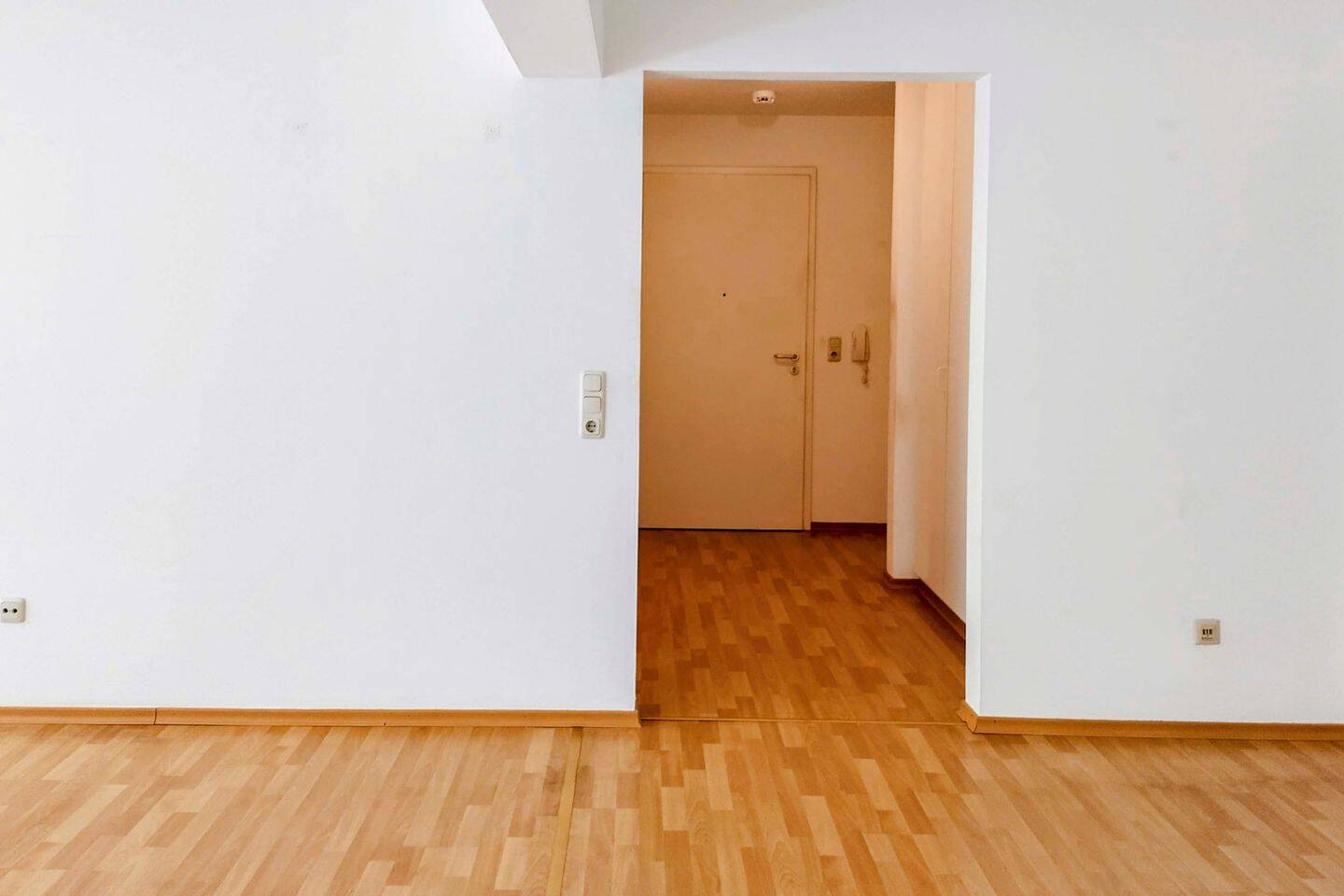 Lichtdurchflutet mit großer Sonnenterrasse in begehrter Lage – Augsburg – Vorschaubild 7