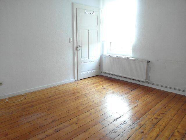 Helle 3 Zimmer-Garten-Wohnung mit Dusche und Einbauküche in einem gepflegten ordentlichen Haus! – Hannover – Vorschaubild 2