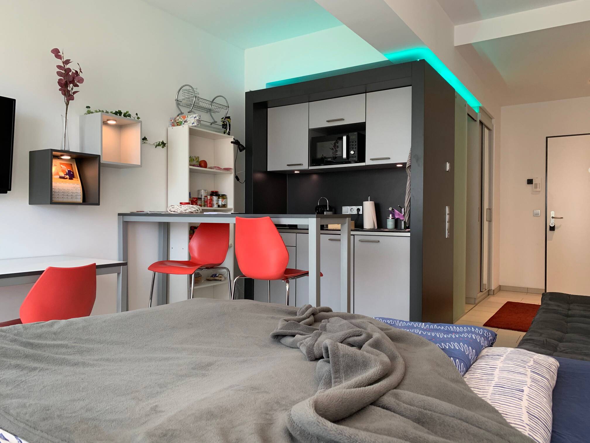 ? Exklusive Wohlfühloase by Rabe ?Fitness ?Coworking ?Parkplatz ?Waschmaschine – Karlsruhe – Vorschaubild 7