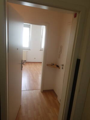 Möbliertes 1-Zimmer-Apartment – Nur 300m zur U-Bahn – 90763 Fürth – Vorschaubild 5