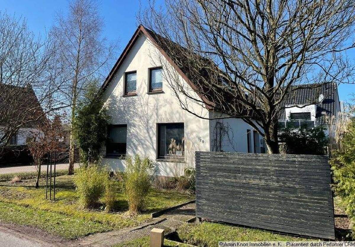Sanierungsbedürftiges Wohnhaus in begehrter Lage in Oldenburg/ Bloherfelde, Nahe Haarenniederung und Universität! – 26129 Oldenburg – Bild 1 von 2