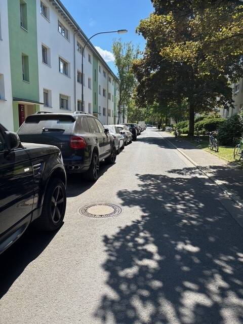 Raumwunder (5 Schlafzimmer) in guter Lage als RMH in Frankfurt am Main - Carl v. Weinberg Siedlung – Frankfurt am Main – Bild 1 von 9