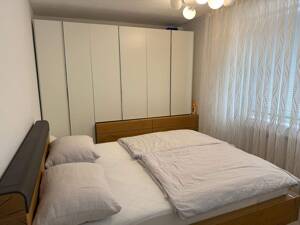 Attraktive 3-Zimmer-Wohnung mit zusätzlichen Tiefgaragenstellplatz – 50937 Köln – Vorschaubild 8