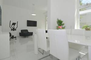 Exklusive möblierte 2-Zimmer Wohnung mit Internet in Wiesbaden Westend – 65195 Wiesbaden – Vorschaubild 9