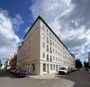 Großzügiger Altbau in Buckau: 128 m², Balkon, hohe Räume & Fischgrätboden