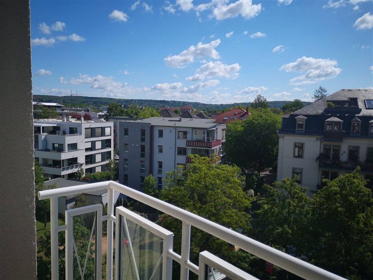 Großzügige und helle 1-RWG mit Balkon! – 1307 Dresden – Bild 1 von 4