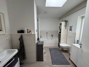 Moderne 3-Zi Wohnung (erst 2017 ausgebaut) - zwischen Uni und Innenstadt – 23562 Lübeck – Vorschaubild 4