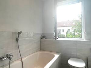 renovierte 4 Zi.- WHG. - großer GARTEN 500qm – 96149 Breitengüßbach – Vorschaubild 8