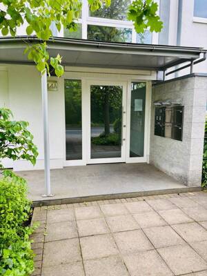 Tolle Wohnung mit großem Balkon in Kaiserswerth