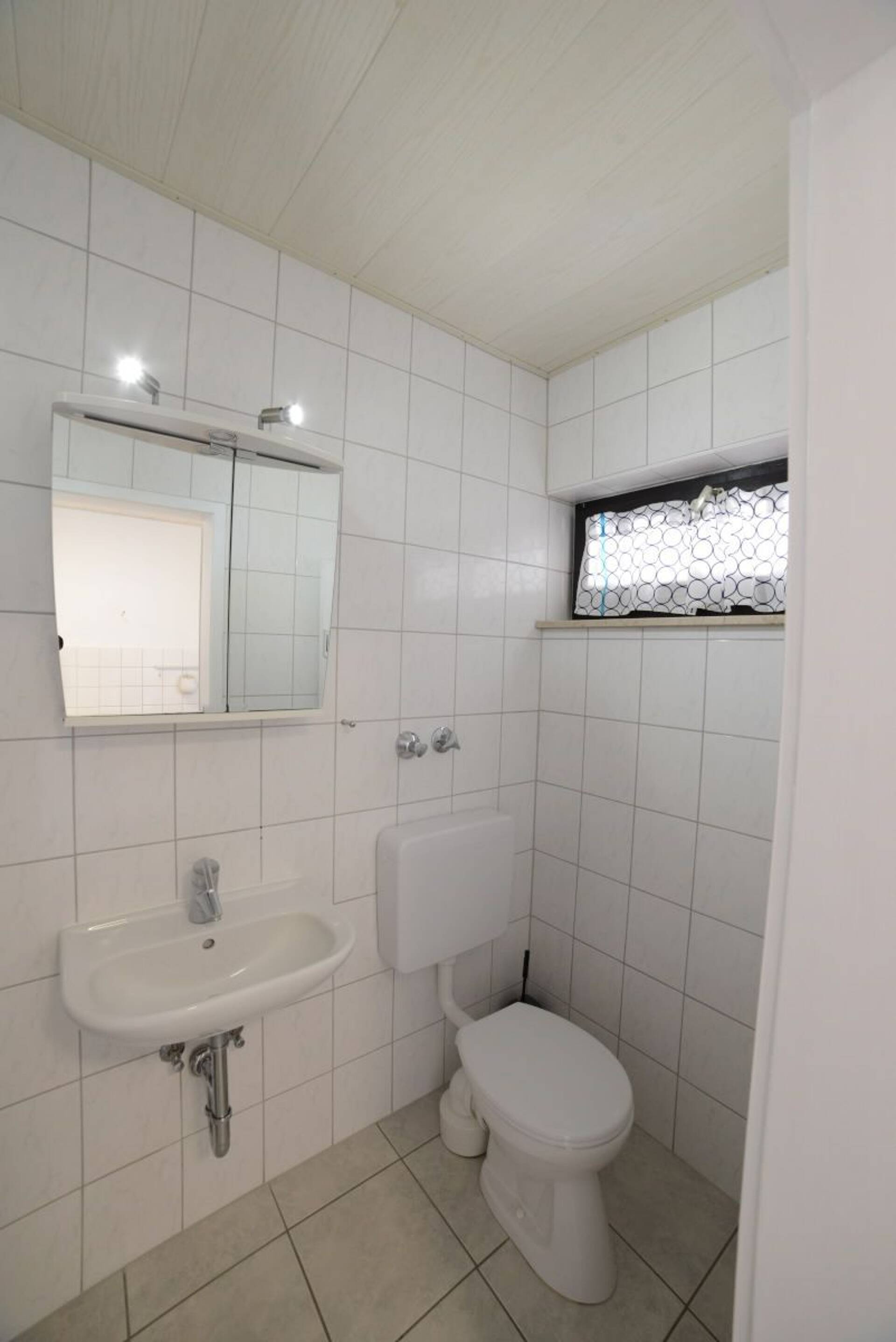 Etagenwohnung in 76185 Karlsruhe mit 34 m² kaufen