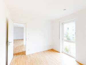 Traumhafte 4 Zimmer Familienwohnung mit Balkon – 99086 Erfurt – Vorschaubild 4