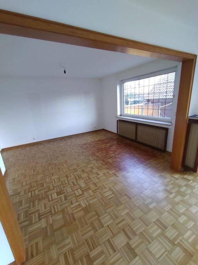 Provisionsfrei* Geräumiges, solides 2-FH mit Keller in Top Lage !!! – Wesel – Vorschaubild 7