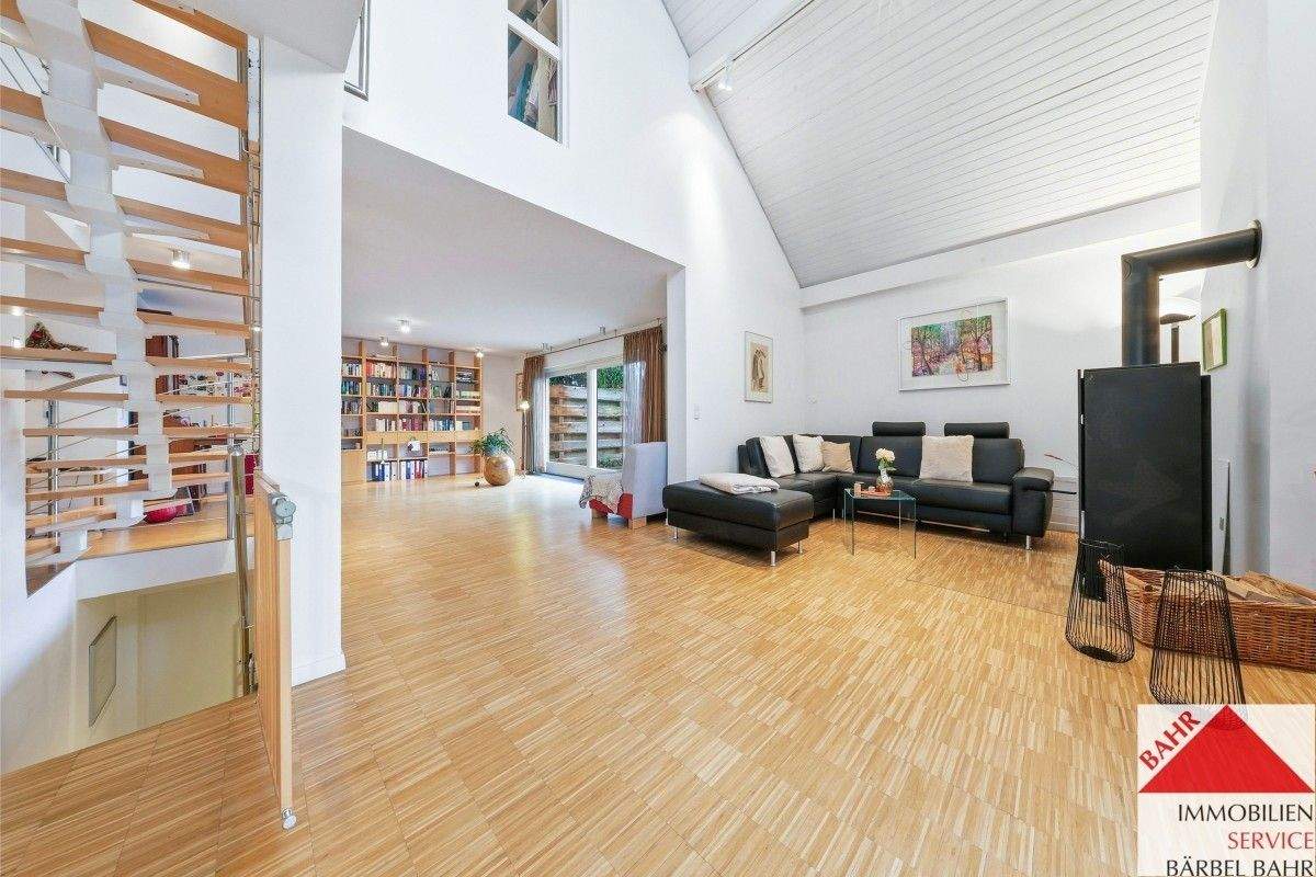 Exklusives Einfamilienhaus mit Einliegerwohnung in ruhiger Sackgassenlage – Nufringen – Bild 1 von 9