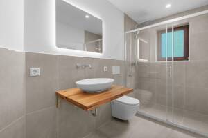 Erstbezug: 4-Zimmer-Wohnung mit Terrasse | kernsaniert – 28759 Bremen – Vorschaubild 1