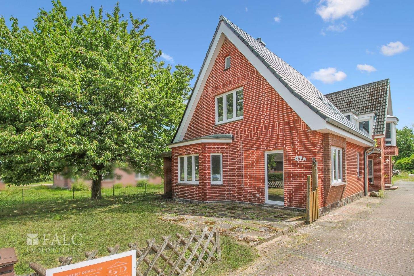 +++ Zweifamilienhaus mit vielen Möglichkeiten und großem Grundstück +++ – Lübeck – Vorschaubild 3
