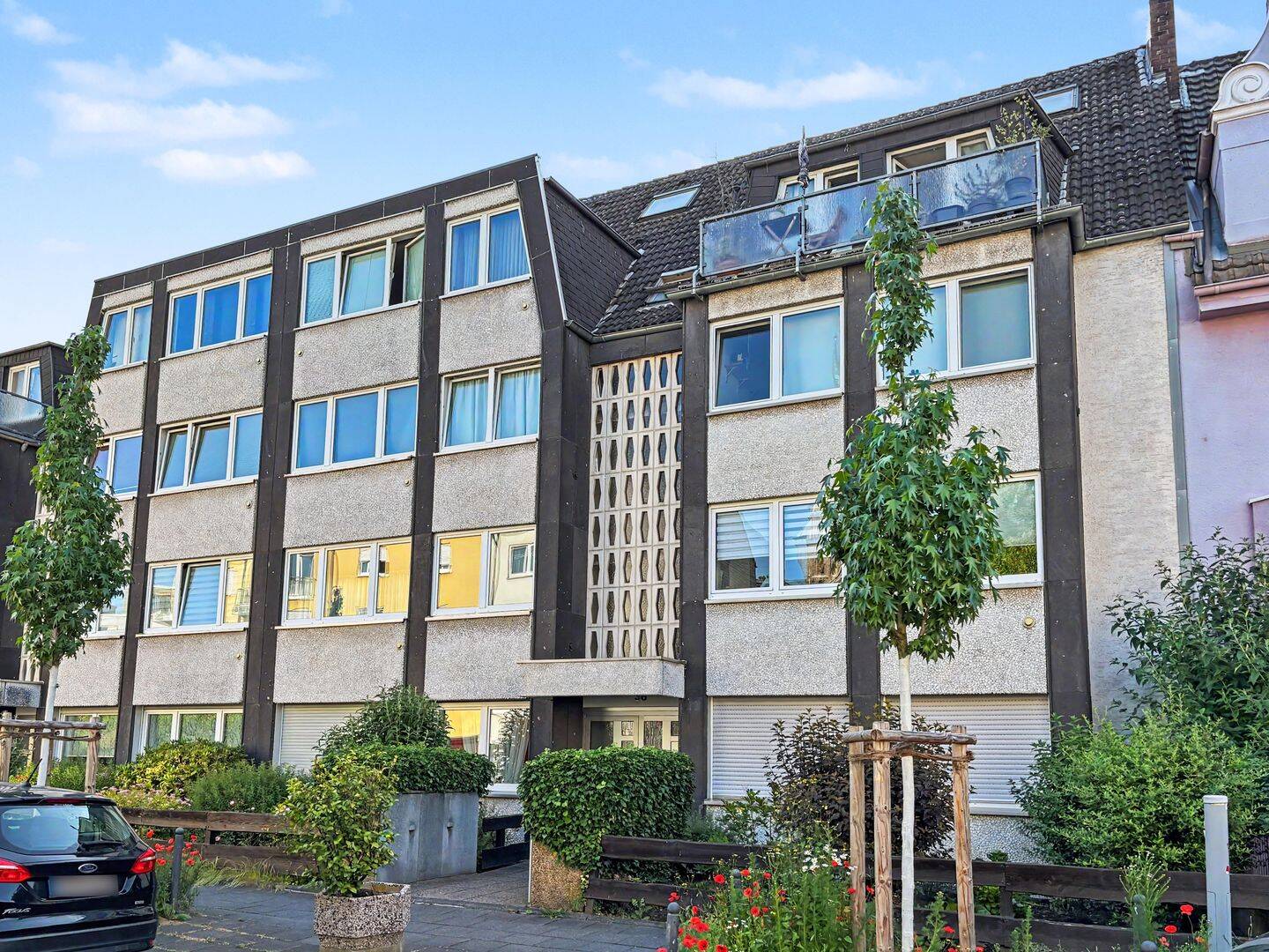 Traumhaftschöne 3-Zimmer-Eigentumswohnung in begehrter Lage von Köln-Mülheim – Köln – Bild 1 von 9