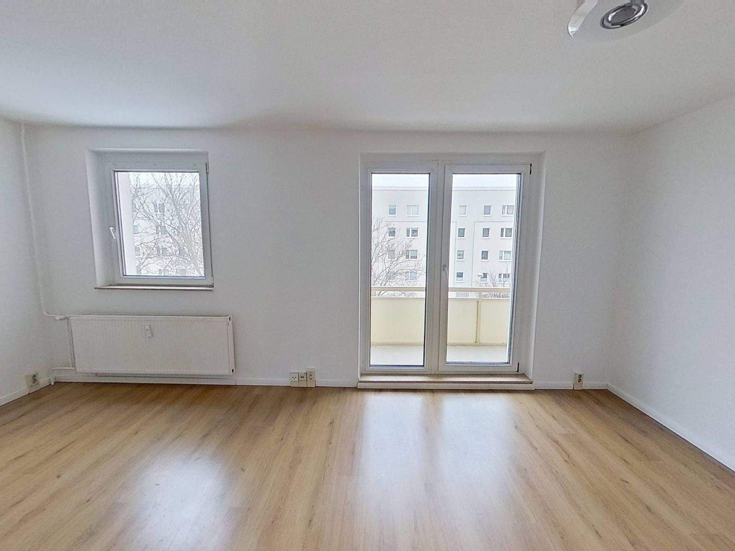 Ein Ort zum Wohlfühlen: 3-Zimmer-Wohnung mit BALKON und Wannenbad – Magdeburg – Bild 1 von 8