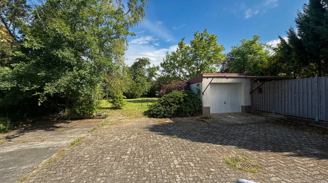 Haus mit großem Grundstück (1019m²) und viel Potenzial in Feldrandlage von Blankenloch zu verkaufen – Stutensee – Vorschaubild 4