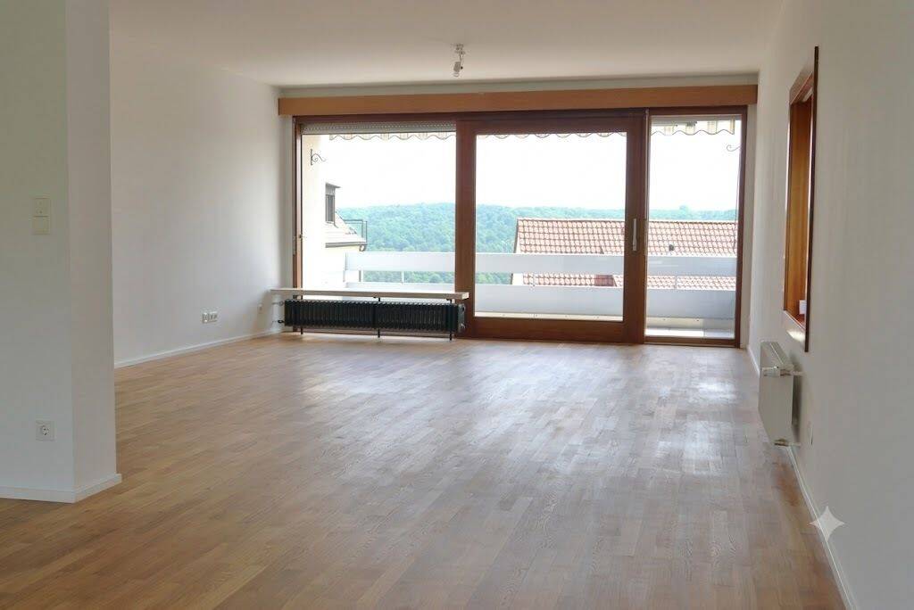 Wo Waldluft auf edles Parkett trifft: Ihr exklusives Wohnglück am Stuttgarter Frauenkopf – Stuttgart – Vorschaubild 2