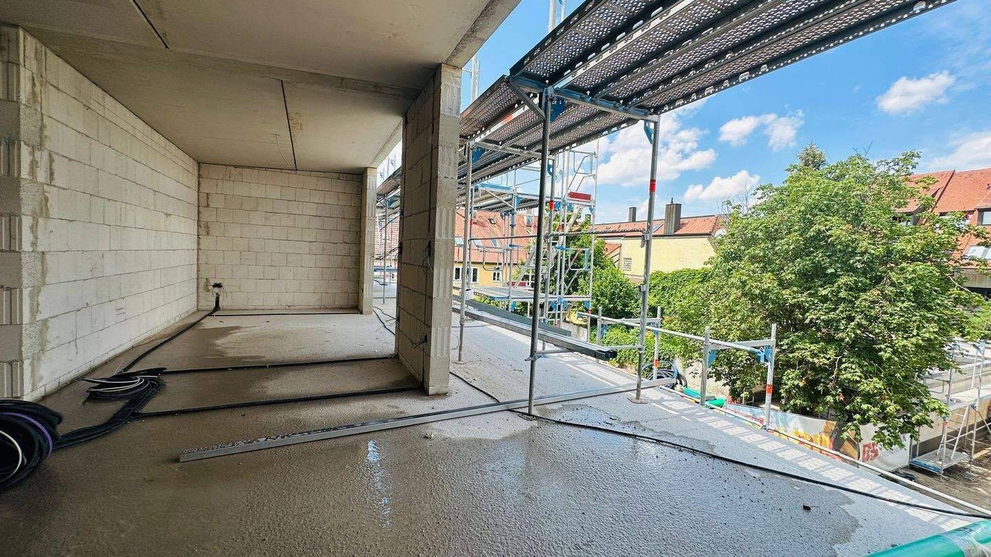 Besichtigung im kühlen Rohbau! Unsere Oase gegen die Hitze! Grüner Innenhof! – Erlangen – Vorschaubild 7