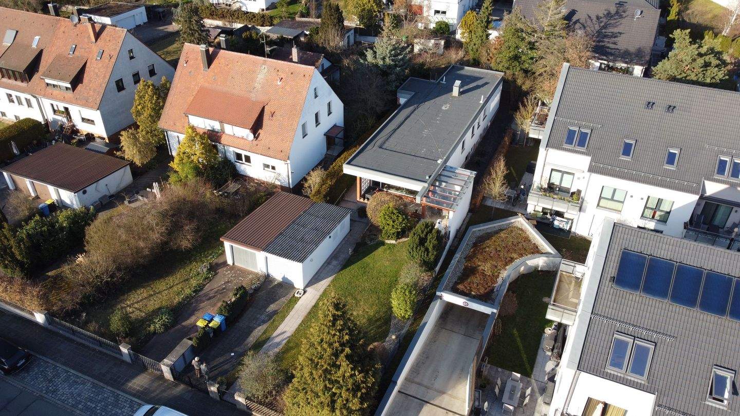 Wohnen auf einer Ebene: Großzügiger 7-Zimmer-Bungalow mit Gartenidylle in begehrter Lage Nürnberg-Eibach – Nürnberg – Vorschaubild 5