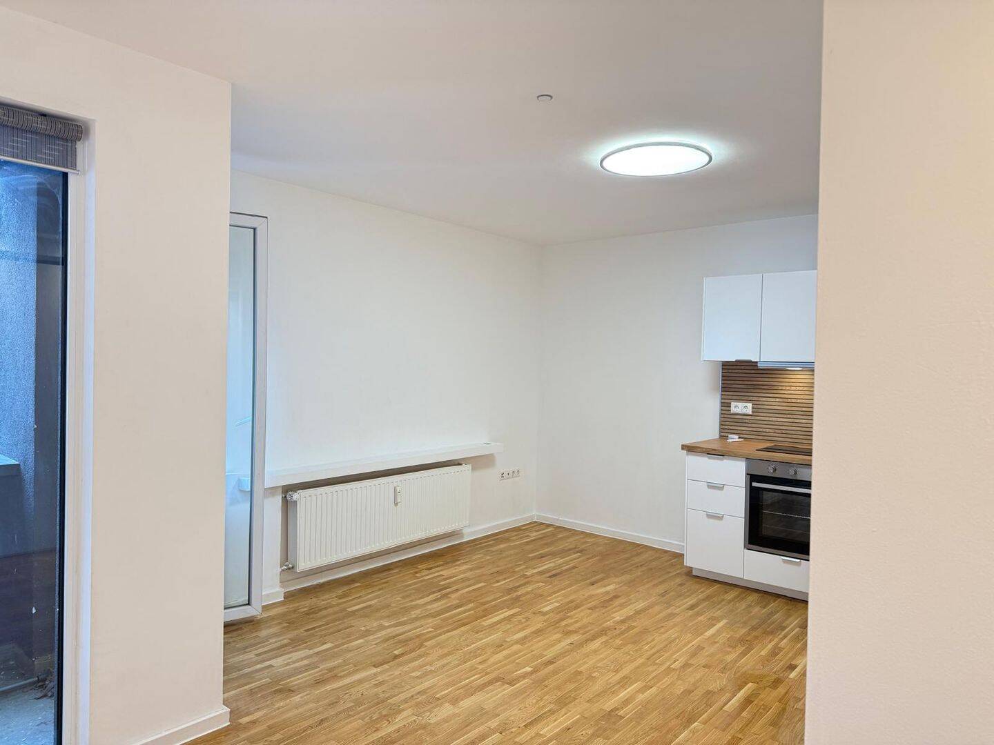 Stylische Studentenwohnung mit neuer Einbauküche – Köln – Vorschaubild 4