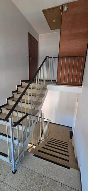 GELEGENHEIT!!! TOP RENOVIERTE 3 ZIMMER DACHGESCHOSS WOHNUNG in DUISBURG - RHEINHAUSEN - MITTE!!! – 47226 Duisburg – Vorschaubild 4