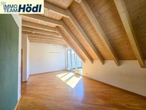 Hell, gepflegt und ruhig gelegen - eine Dachgeschosswohnung zum Wohlfühlen – 72766 Reutlingen – Vorschaubild 5