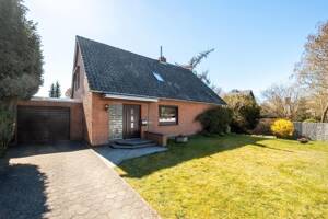 PROVISIONSFREI-Einfamilienhaus in ruhiger Lage am Elbe-Lübeck-Kanal