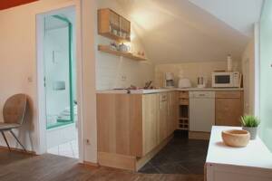 Schicke Dachgeschosswohnung in gehobener Wohnlage – 1309 Dresden – Vorschaubild 4