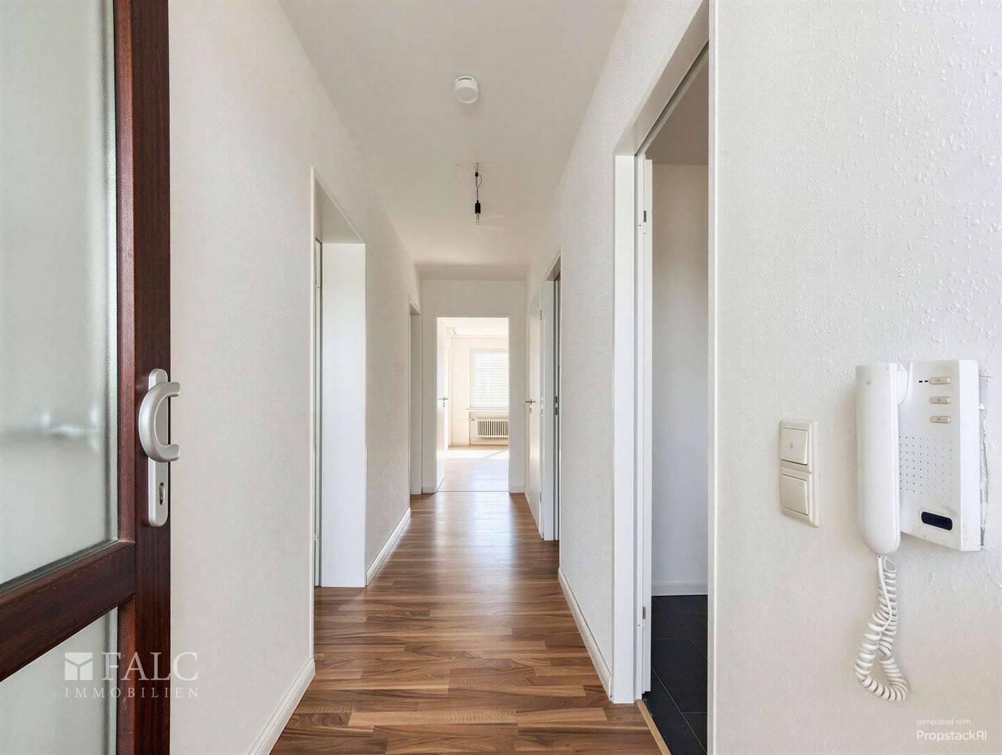 Zentral wohnen in Bremerhaven - 3 Zimmer mit Balkon – Bremerhaven – Vorschaubild 3