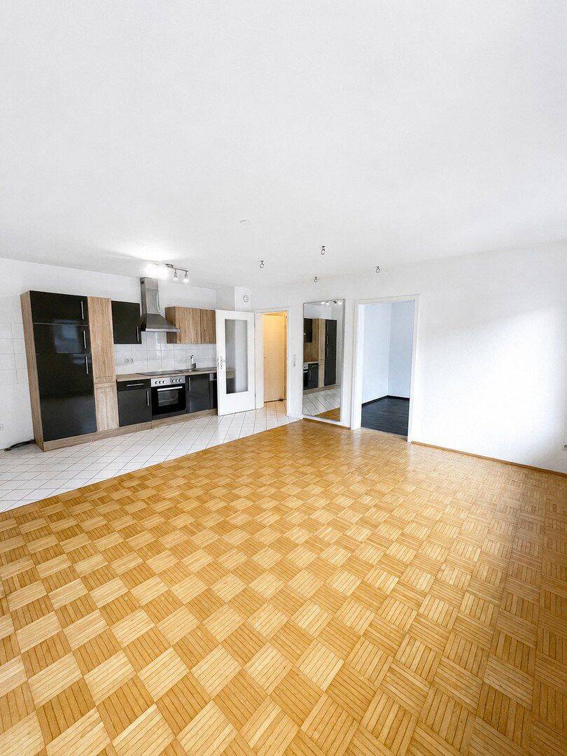 Renovierte, schöne 2-Zimmer Wohnung in zentraler, ruhiger Lage – Walldorf – Vorschaubild 2