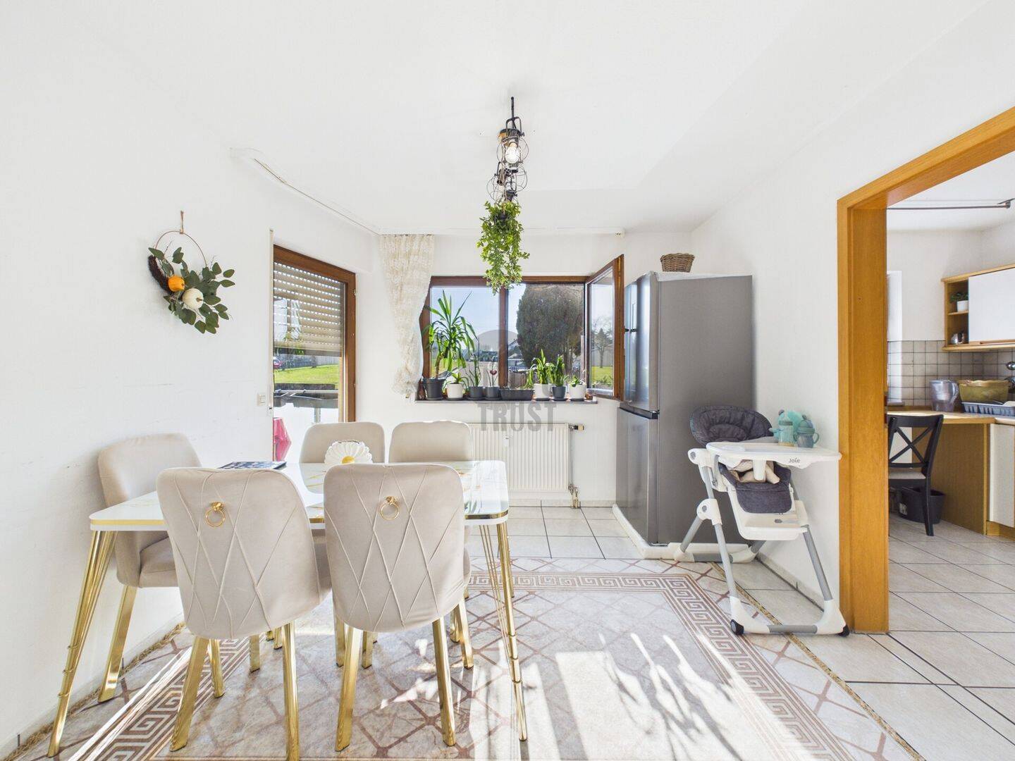 DREIFAMILIENHAUS MIT TEILUNGSERKLÄRUNG - CA. 5 % SOLLRENDITE & 3 GARAGEN! – Straubenhardt – Vorschaubild 4